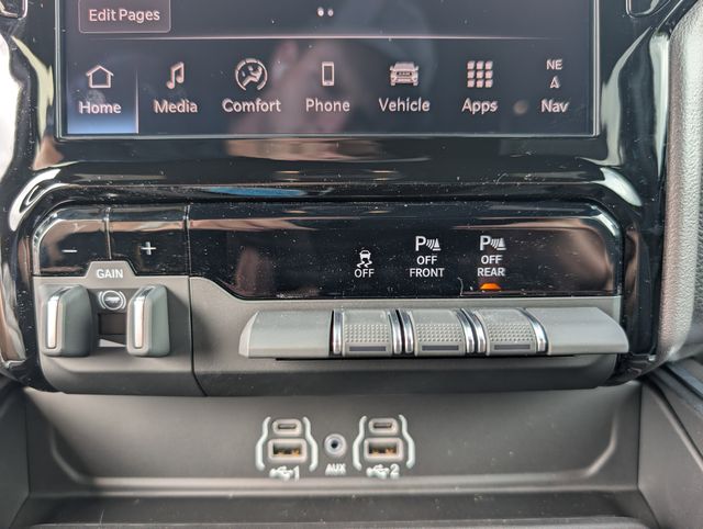 2026 Ram 1500 Laramie photo 18