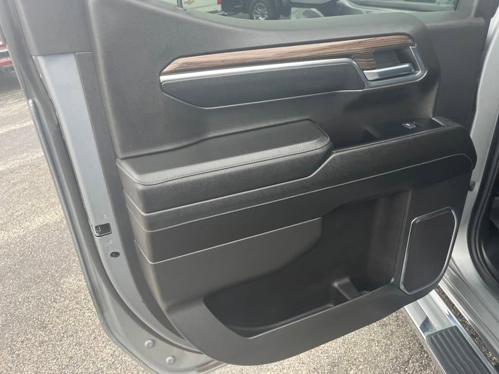 2023 Chevrolet Silverado 1500 LT photo 18