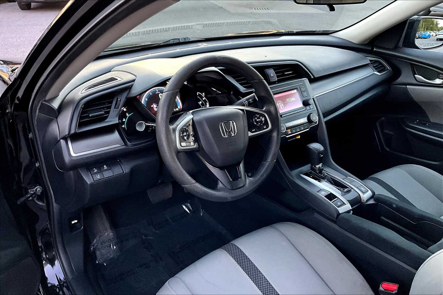 2019 Honda Civic LX photo 17