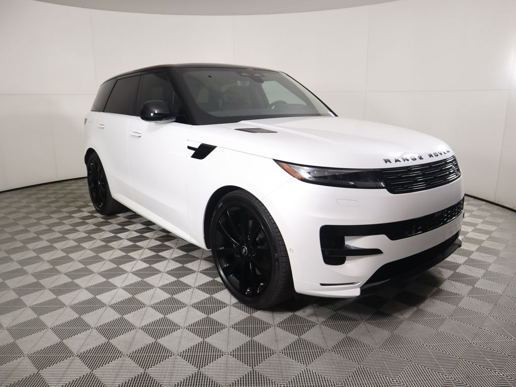 2025 Land Rover Range Rover Sport SE photo 3