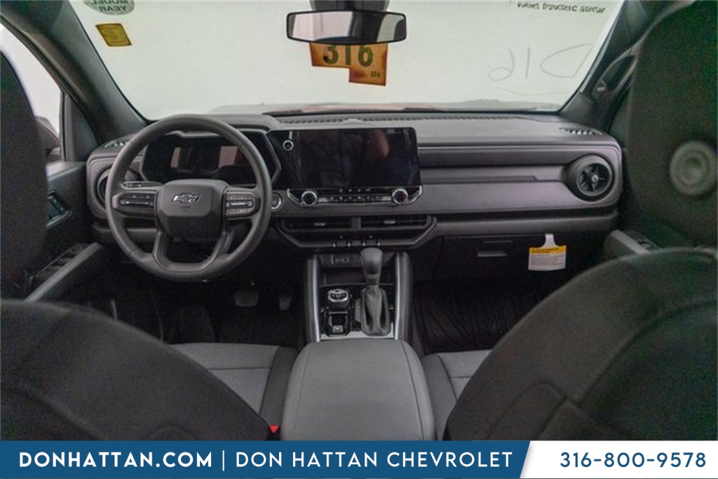 2026 Chevrolet Colorado Trail Boss photo 3