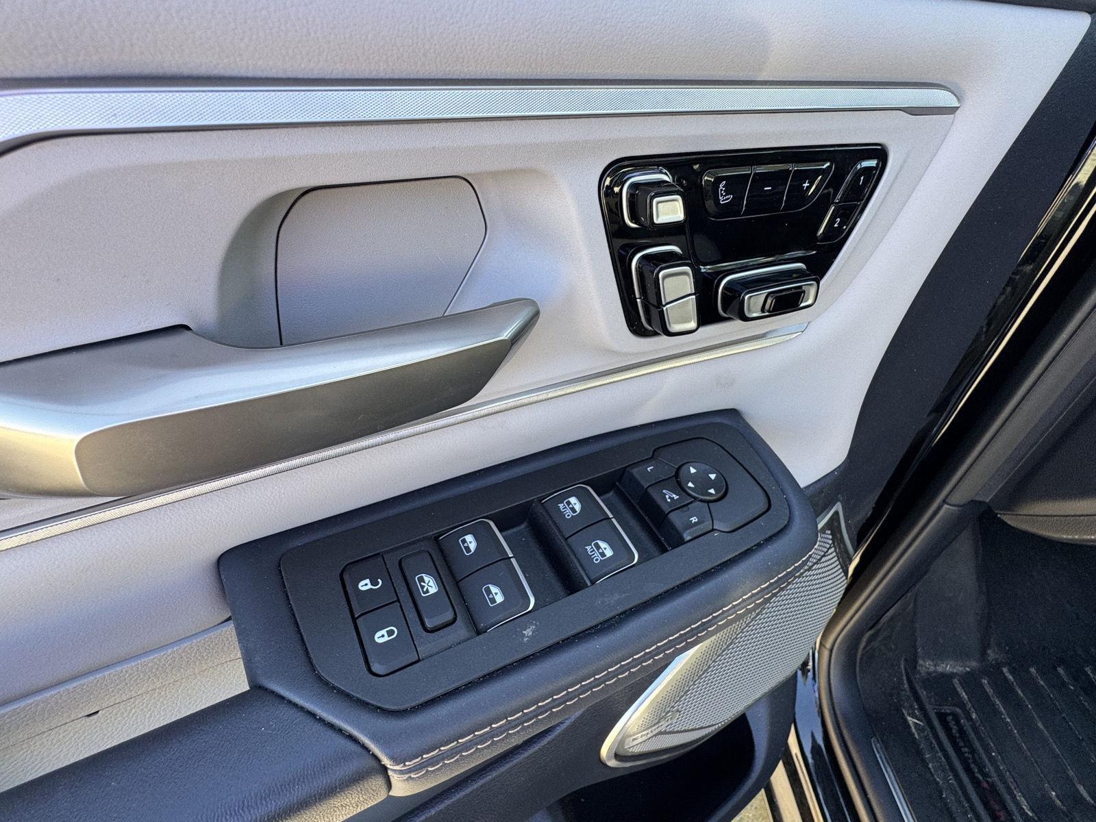2025 Ram 1500 photo 8