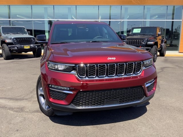 2025 Jeep Grand Cherokee Limited photo 2