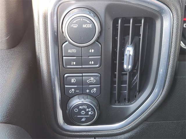 2023 Chevrolet Silverado 2500HD High Country photo 17