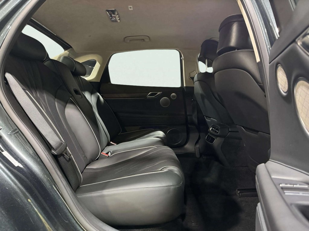 2023 Genesis GV80 photo 24