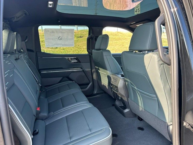 2026 Gmc Sierra EV AT4 photo 3