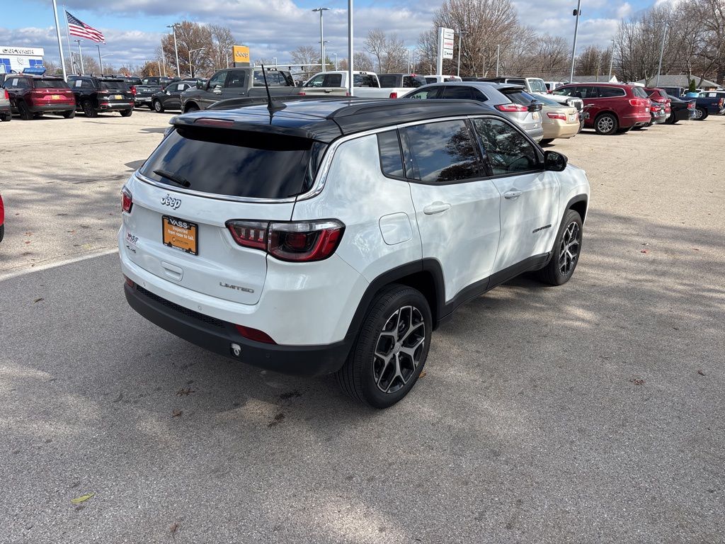 2024 Jeep Compass Limited photo 4