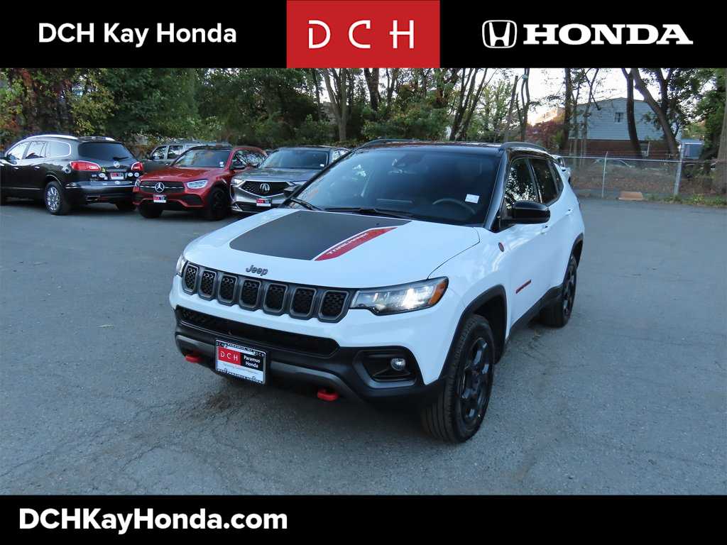 2024 Jeep Compass Trailhawk's photo