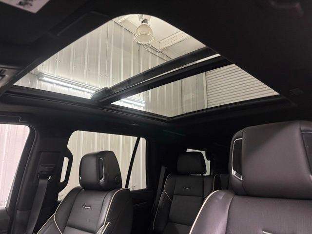 2024 Cadillac Escalade Premium Luxury photo 30