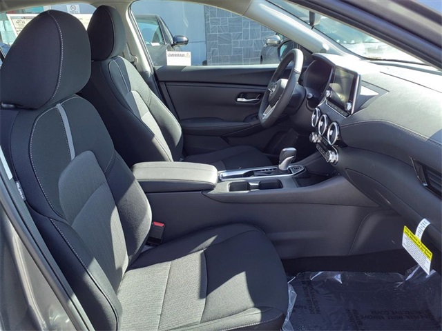 2025 Nissan Sentra SV photo 6