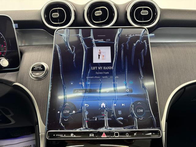2025 Mercedes Benz GLC 300 photo 22
