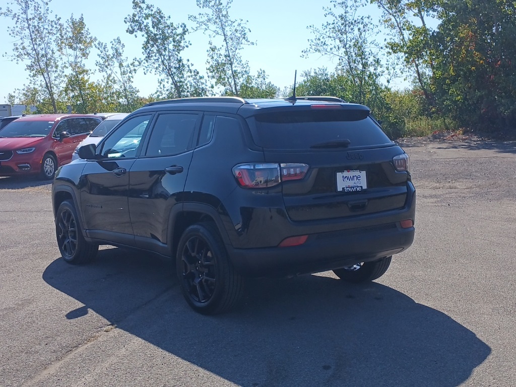 2023 Jeep Compass North Edition Latitude photo 21