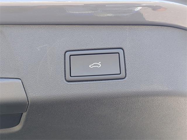 2025 Volkswagen ID.4 Pro S photo 13