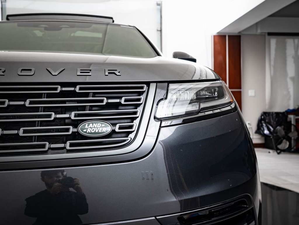2026 Land Rover Range Rover Velar SE photo 14