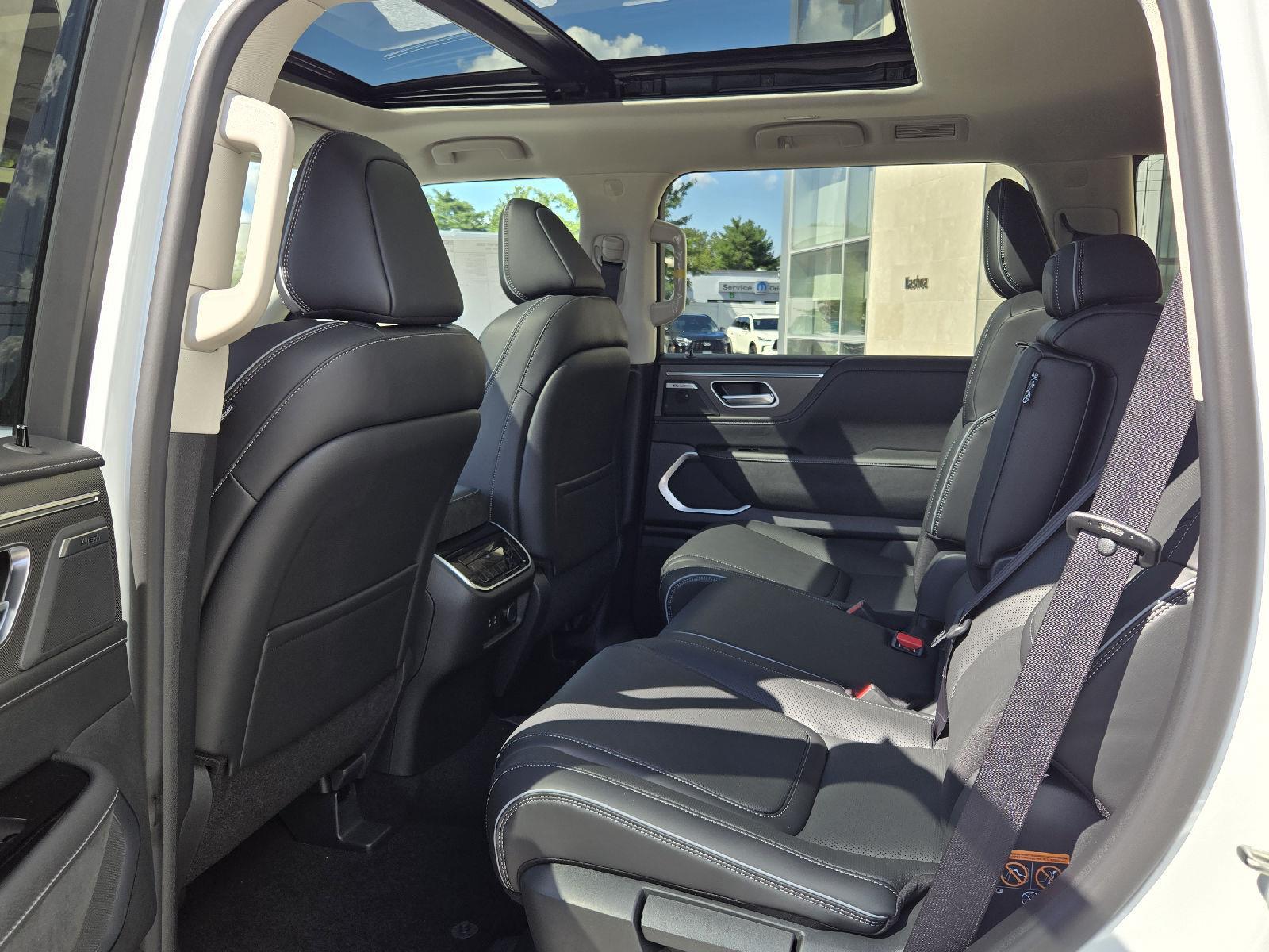 2026 Infiniti QX80 Luxe photo 20