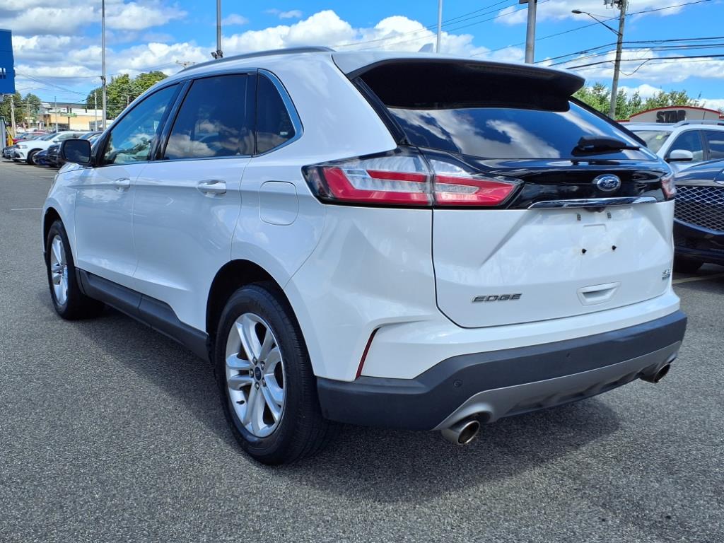 2019 Ford Edge SEL photo 3