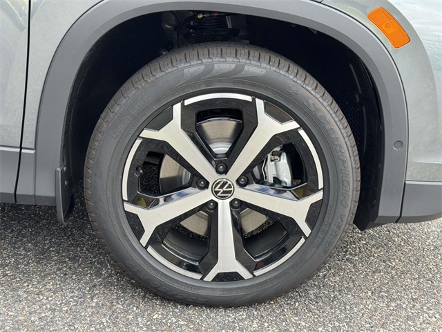 2025 Volkswagen Tiguan SE photo 11