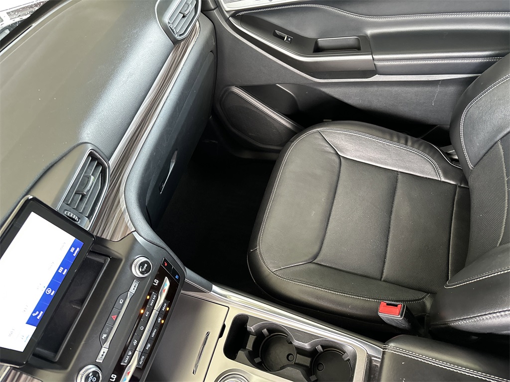 2020 Ford Explorer Limited photo 20