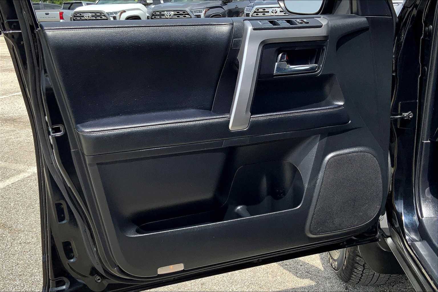 2023 Toyota 4Runner SR5 photo 20
