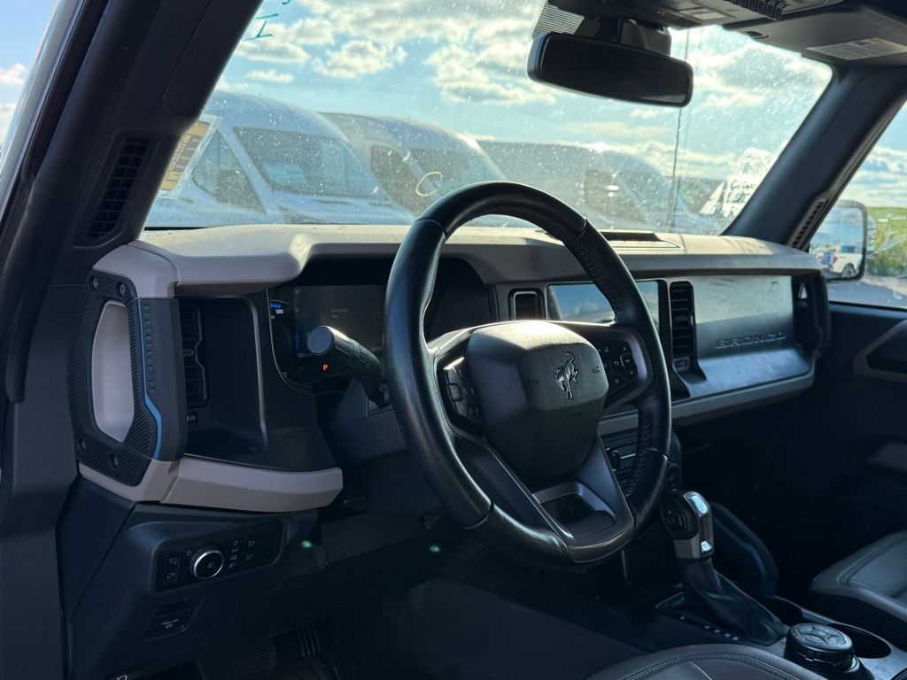 2023 Ford Bronco Wildtrak photo 2