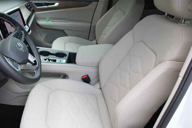 2026 Volkswagen Atlas SE Technology photo 14