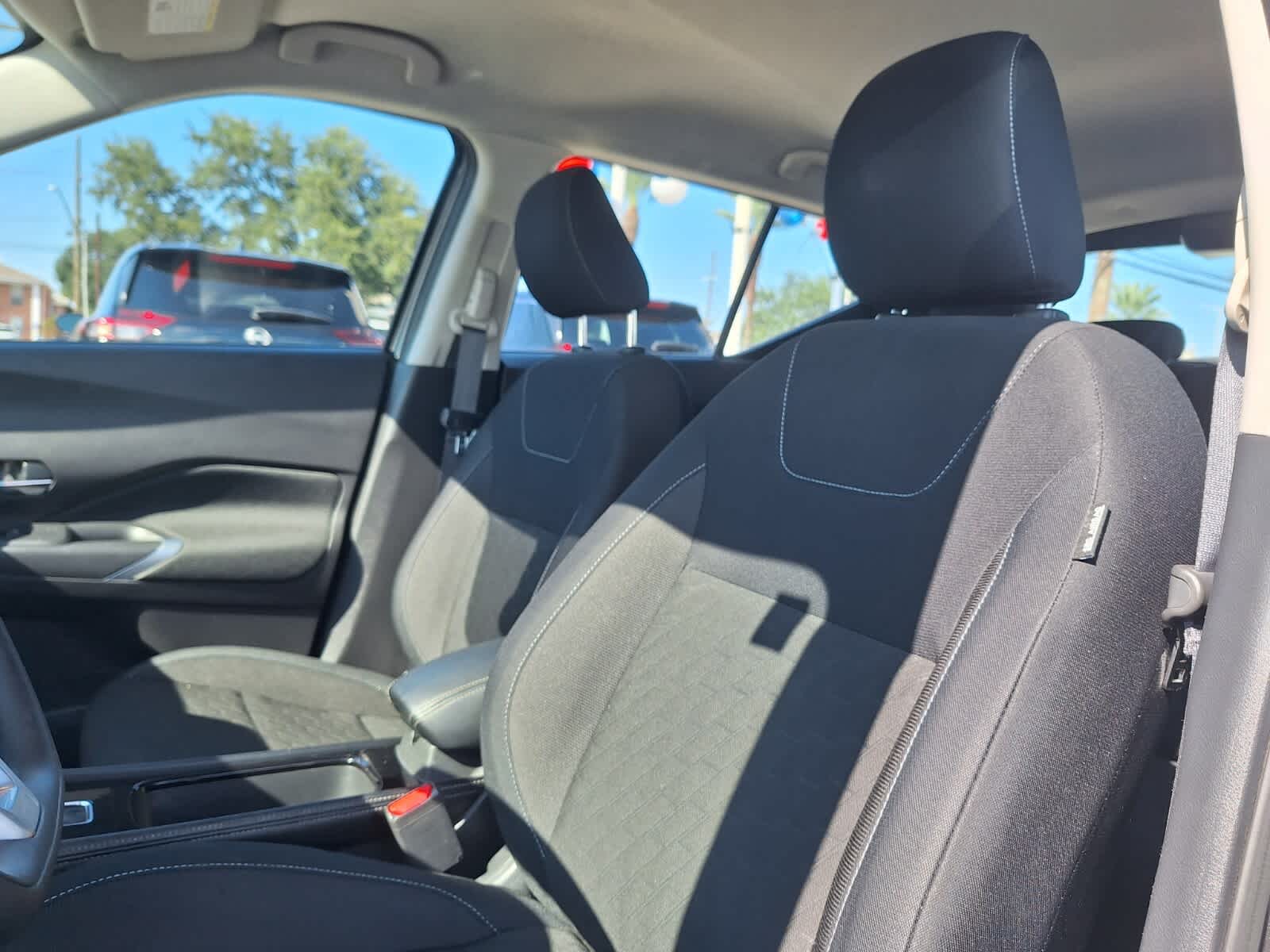2023 Nissan Kicks SV photo 11