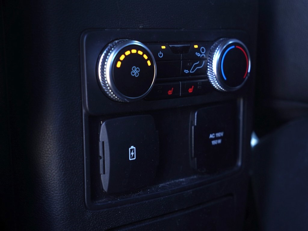 2024 Ford Explorer ST photo 20