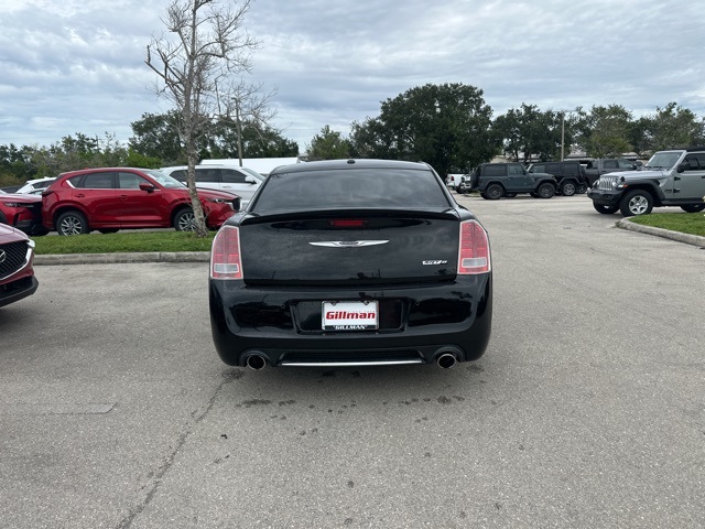 2012 Chrysler 300 SRT8 photo 2