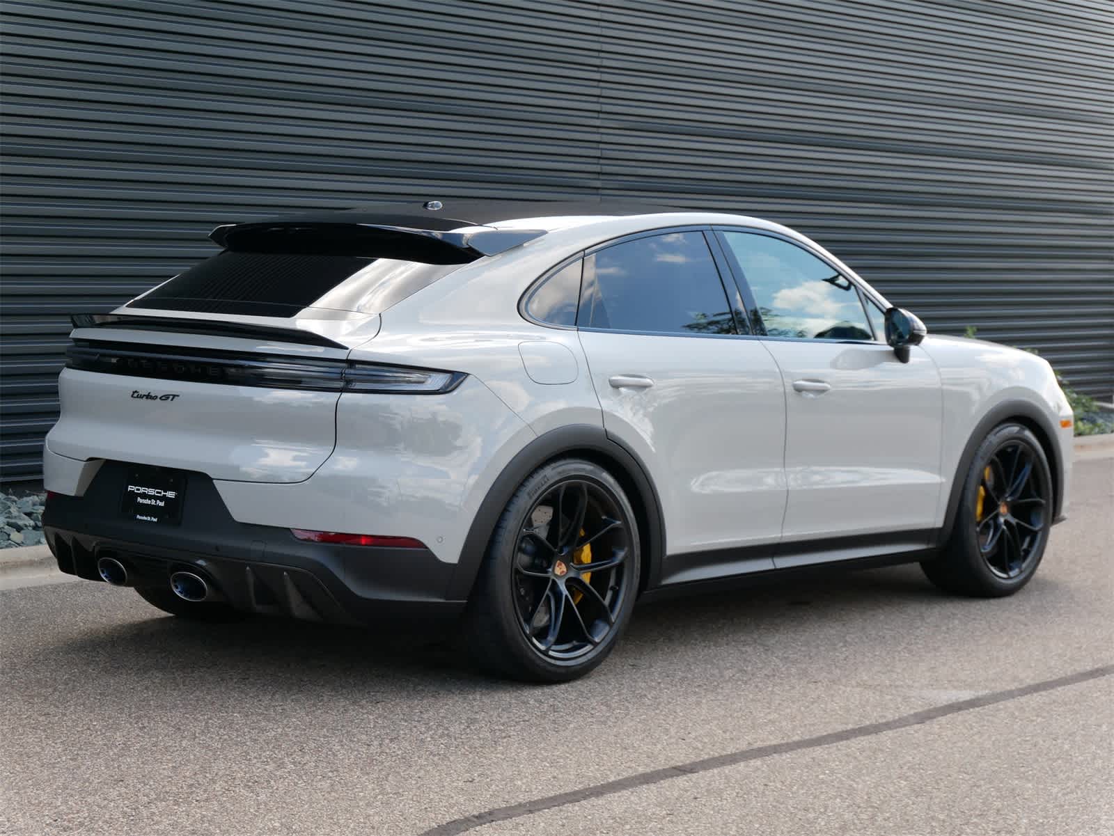 2025 Porsche Cayenne Turbo GT photo 21