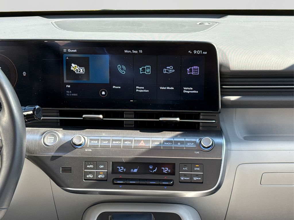 2024 Hyundai Kona SEL photo 17