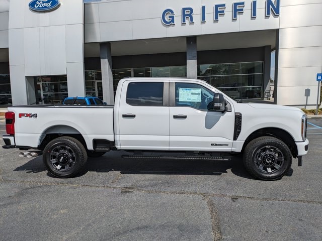 2025 Ford F-250 XL photo 3