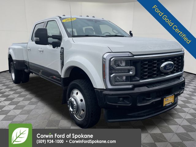 2025 Ford F-450 Super Duty King Ranch's photo