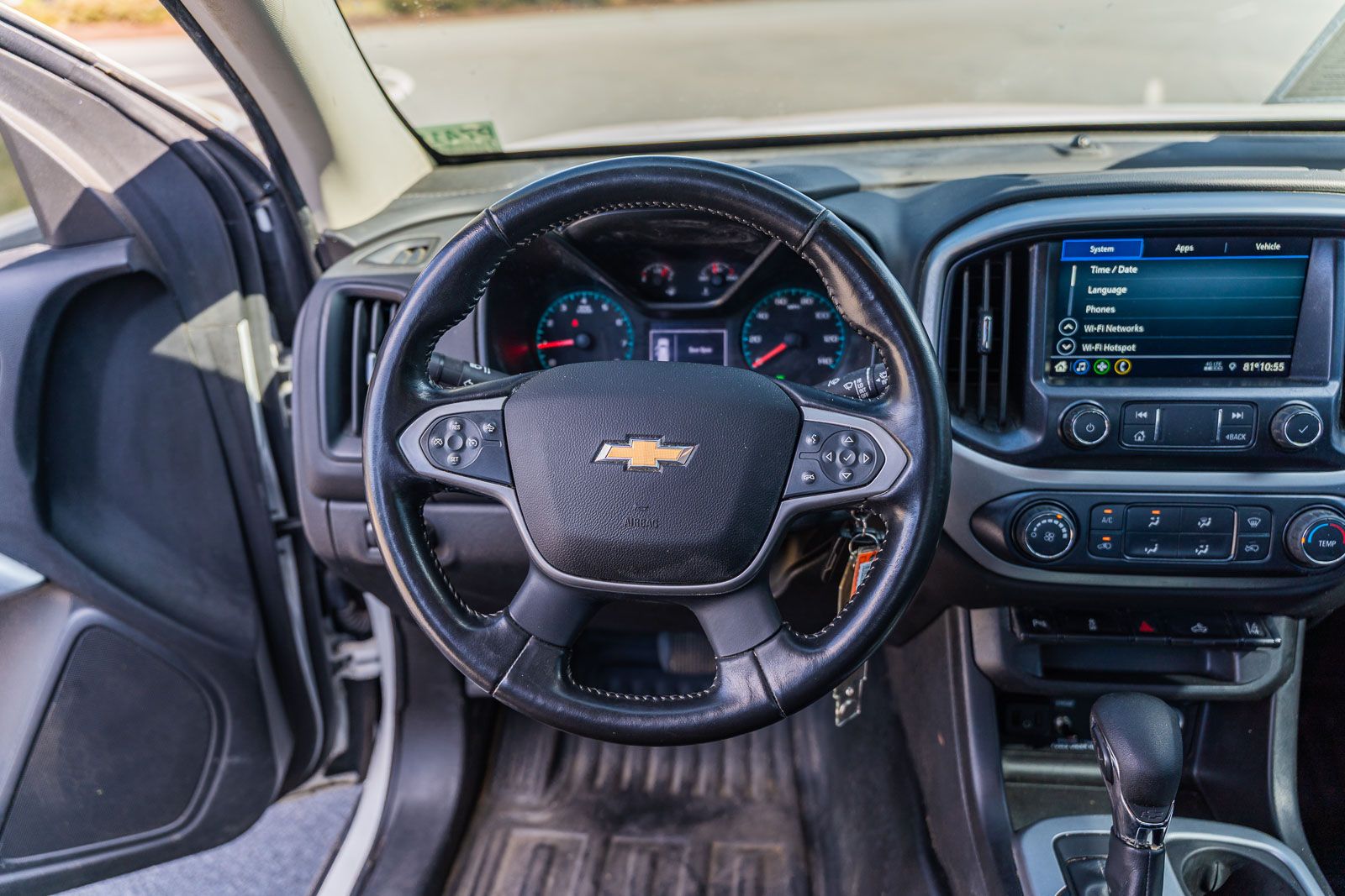 2022 Chevrolet Colorado LT photo 17