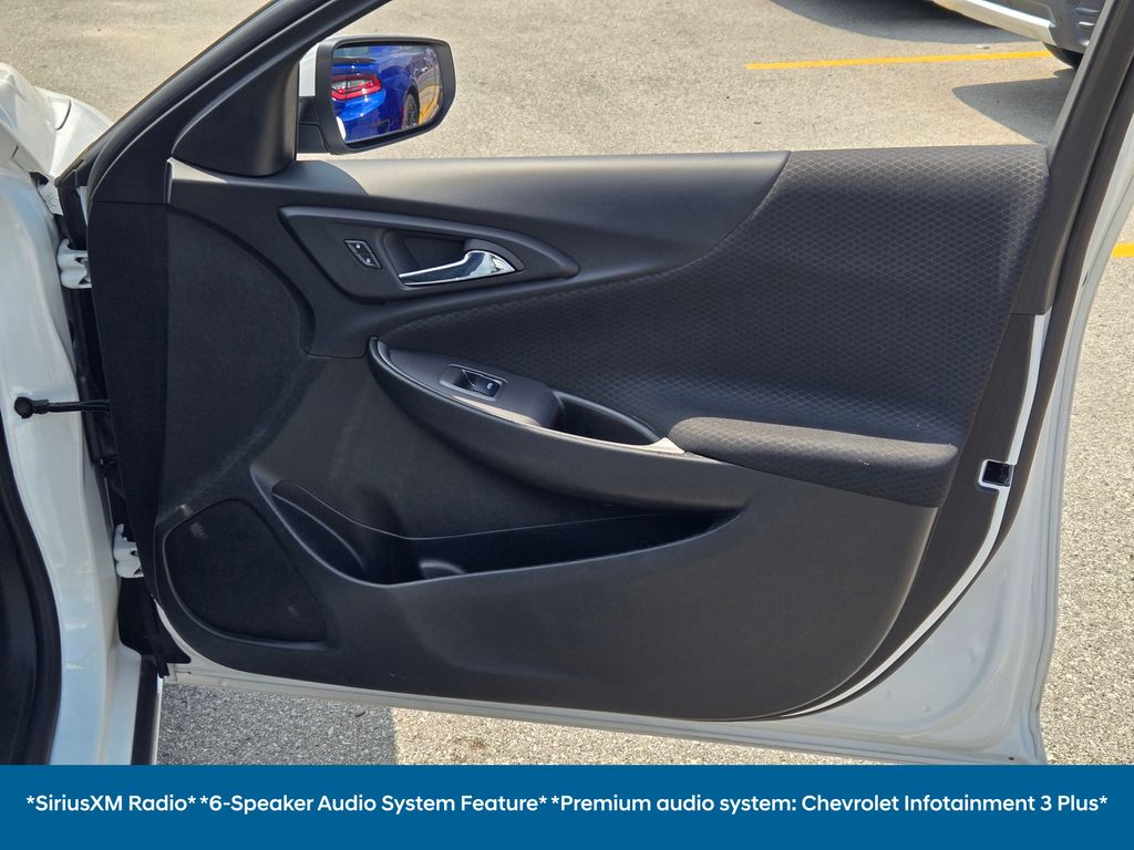 2023 Chevrolet Malibu 1LT photo 2