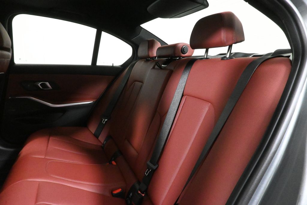 2025 Bmw 330i xDrive photo 4