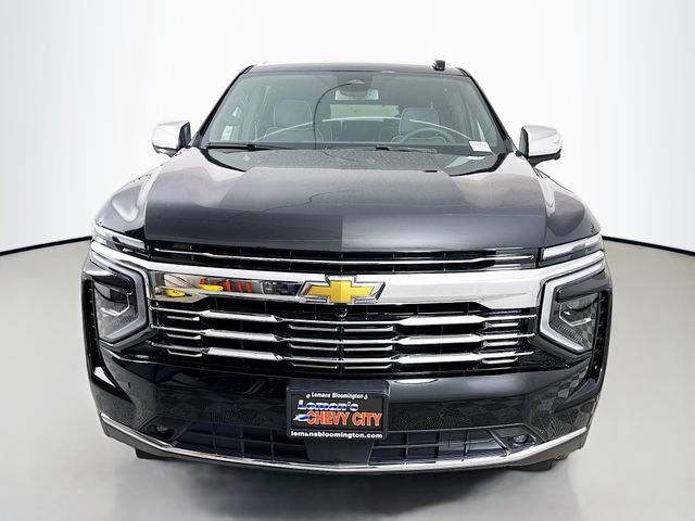 2025 Chevrolet Suburban Premier photo 2