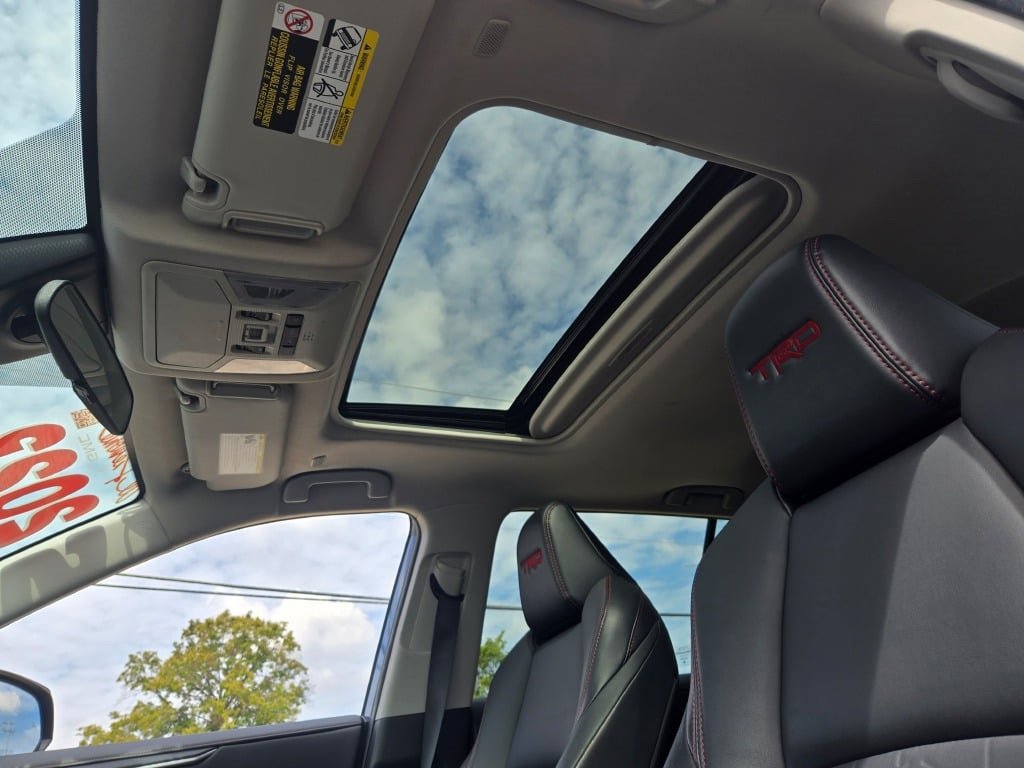 2023 Toyota RAV4 TRD photo 17