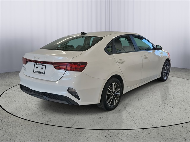 2023 Kia Forte LXS photo 5