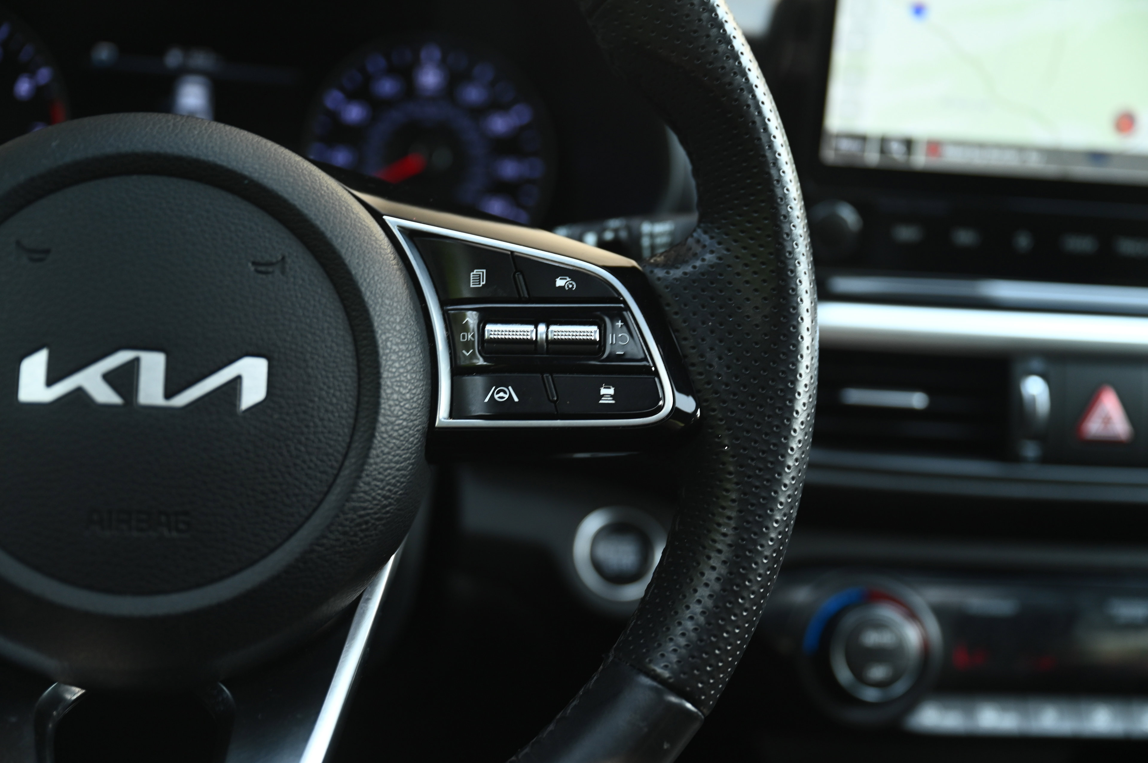 2023 Kia Forte GT-Line photo 37