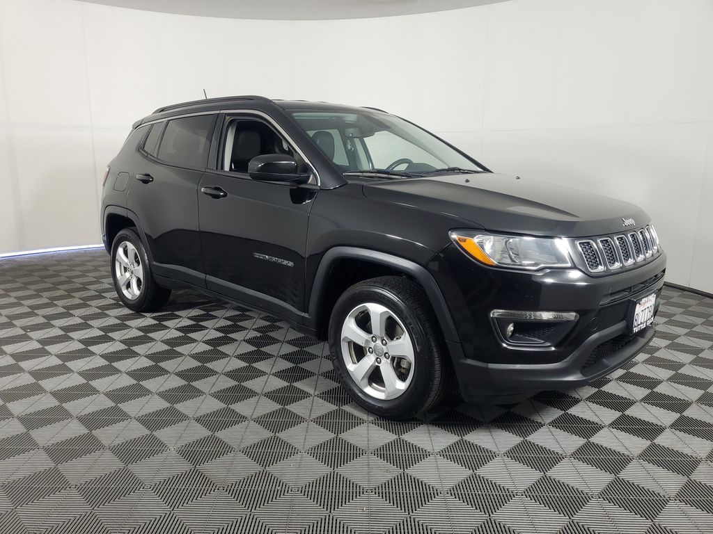 Used 2019 Jeep Compass Latitude with VIN 3C4NJDBB5KT792290 for sale in Monrovia, CA