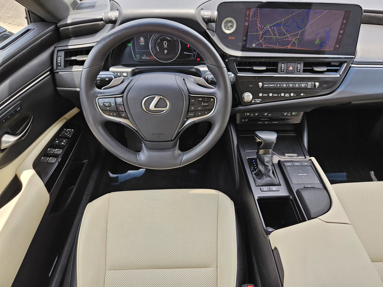 2022 Lexus ES 300h photo 33