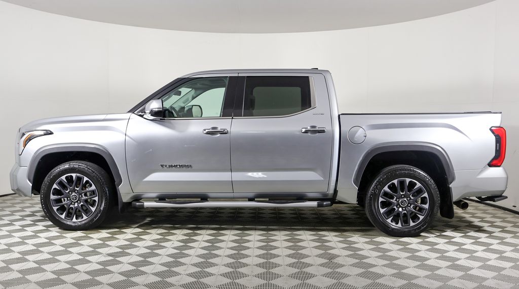 2022 Toyota Tundra Limited photo 3