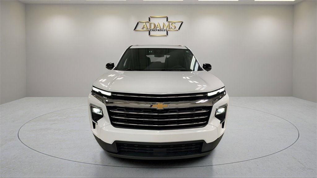 2025 Chevrolet Traverse photo 9