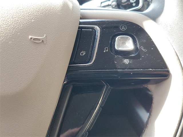 2022 Lincoln Corsair Standard photo 12