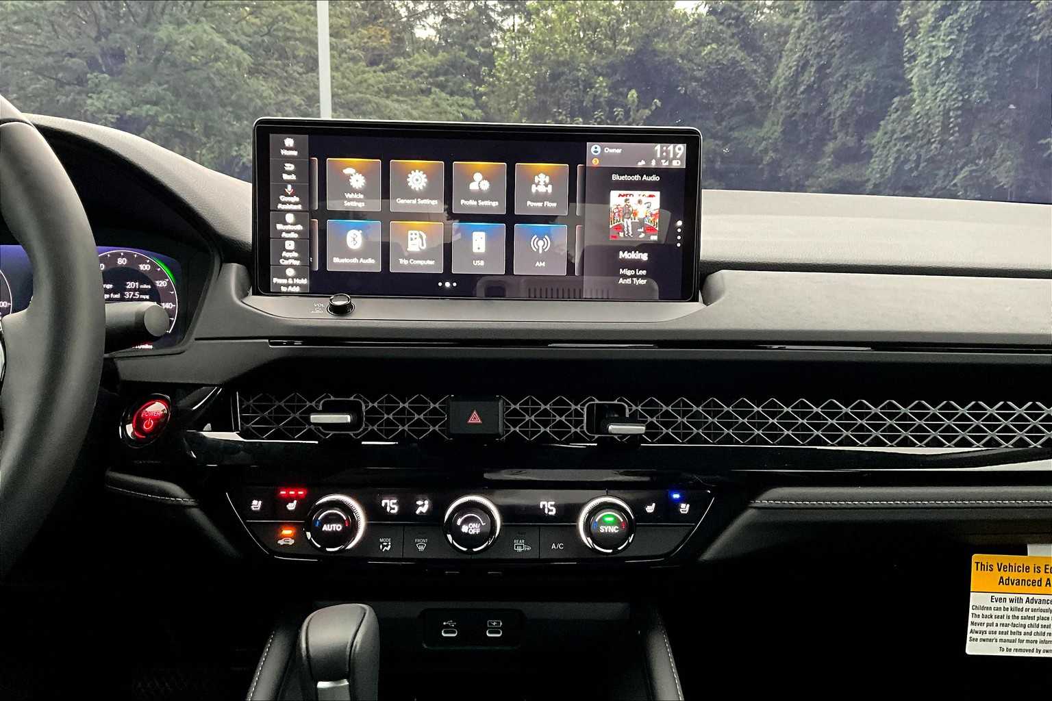 2025 Honda Accord Hybrid Touring photo 32