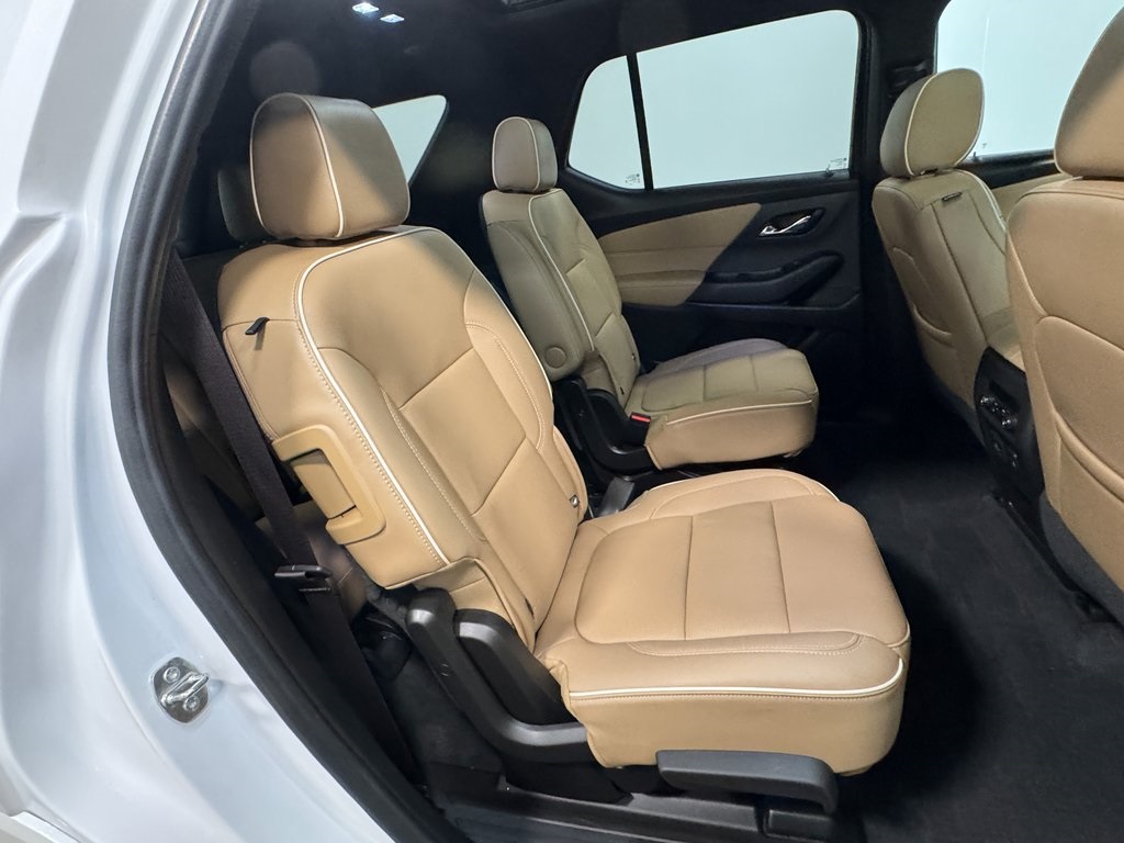 2023 Chevrolet Traverse Premier photo 9