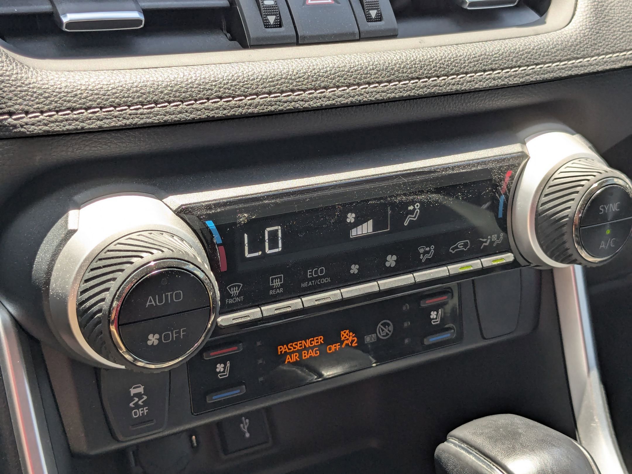 2022 Toyota RAV4 Hybrid Limited photo 22