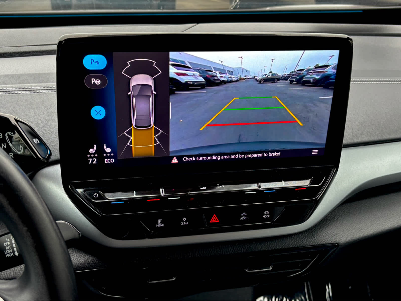 2023 Volkswagen ID.4 Pro photo 14