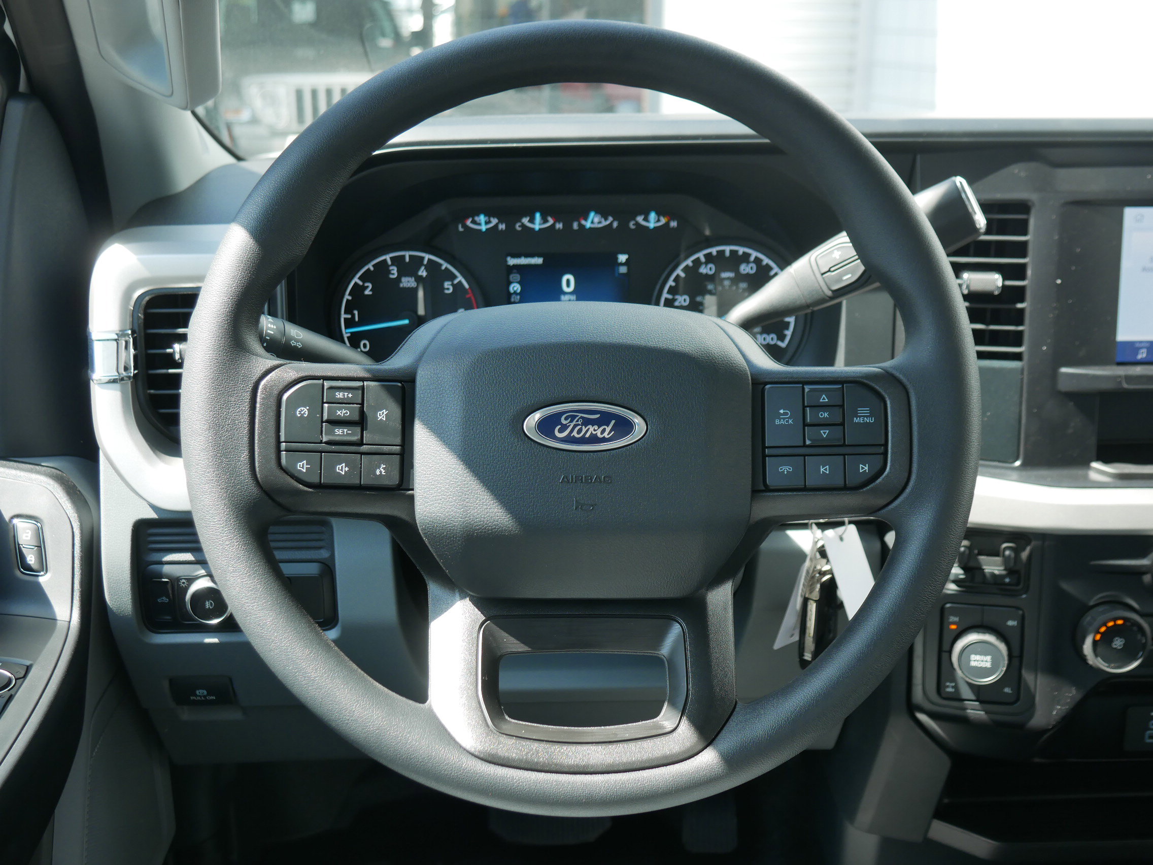 2025 Ford F-250 XL photo 6