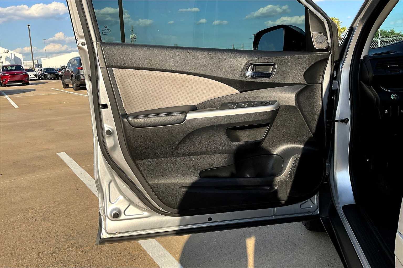 2015 Honda CR-V EX-L photo 18
